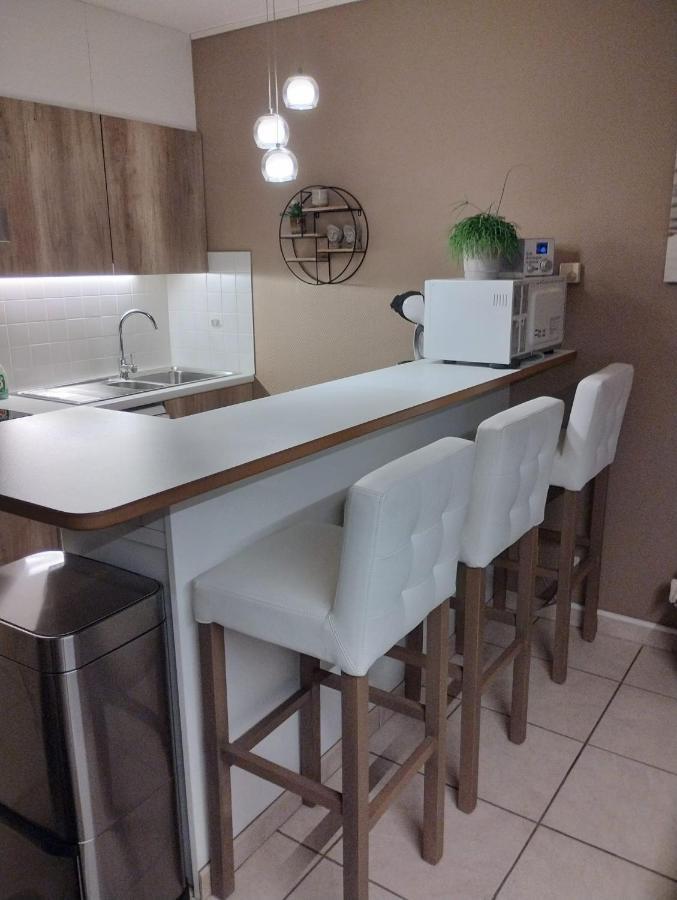 Appartement Met Zeezicht, Zwembad & Garage ออสเทนด์ ภายนอก รูปภาพ